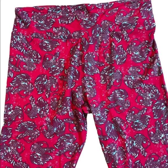 Lularoe fish leggings size tall and curvy - Picture 6 of 7